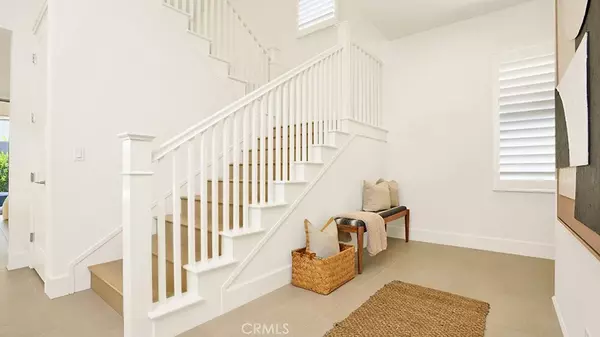 Irvine, CA 92602,218 Coal Mine