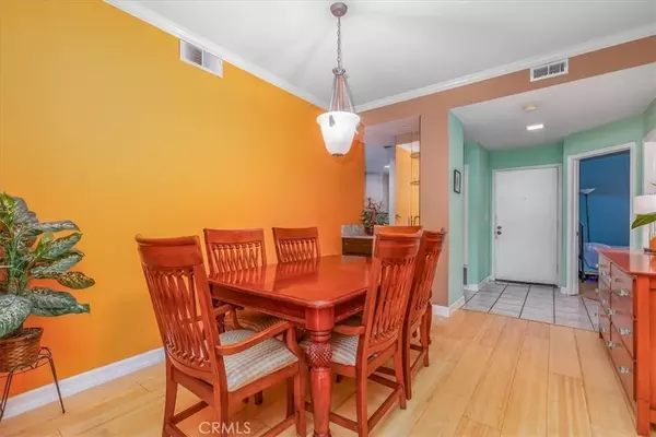 Long Beach, CA 90807,3913 N Virginia Road #203