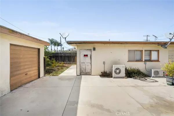 Costa Mesa, CA 92627,263 E 21st