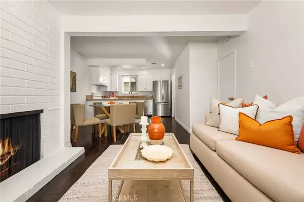 Tustin, CA 92780,1425 Sycamore