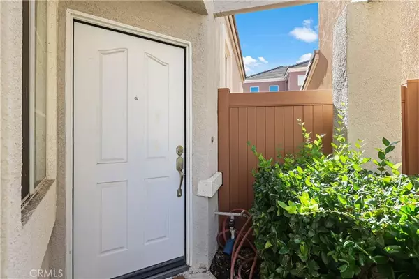 Lake Forest, CA 92610,20 Rue Brittany