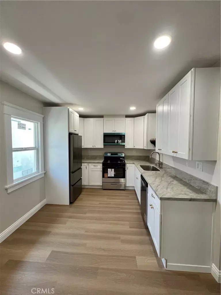 Long Beach, CA 90802,1904 E 2nd #B