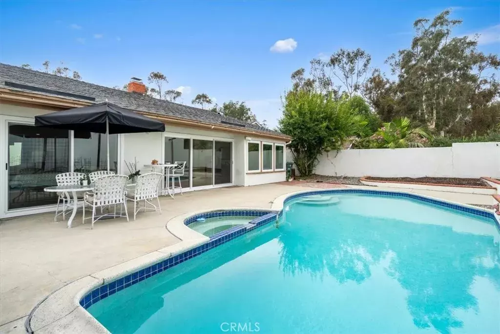 Lake Forest, CA 92630,25121 Rivendell