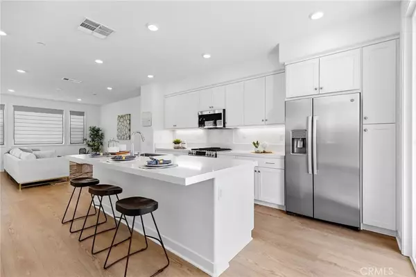 Anaheim, CA 92801,1649 W Lincoln Avenue #101