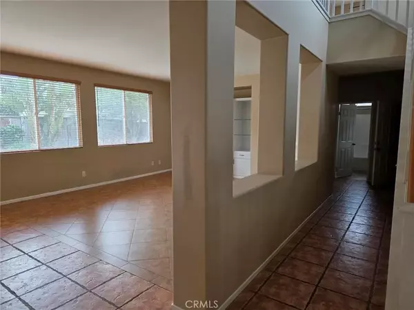 Eastvale, CA 92880,13491 Falcon Ridge Road