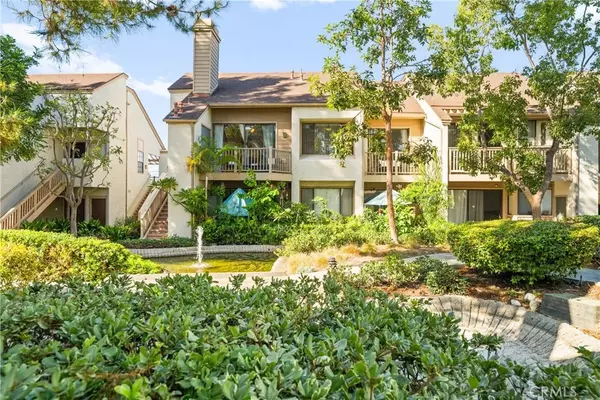 10560 N Lakeside Drive North #B, Garden Grove, CA 92840