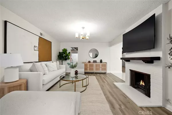 La Mirada, CA 90638,12817 Meadow Green Road