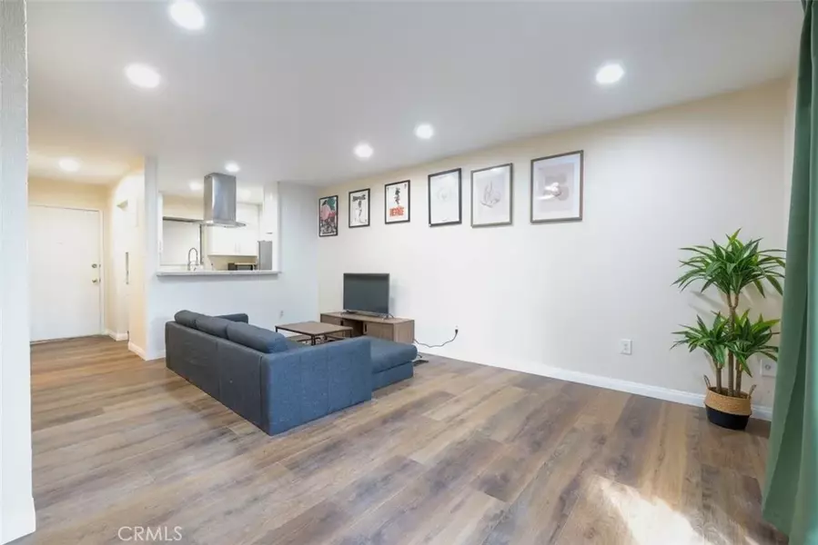 1030 W Macarthur Boulevard #21, Santa Ana, CA 92707