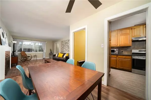 Lakewood, CA 90712,6157 Pimenta