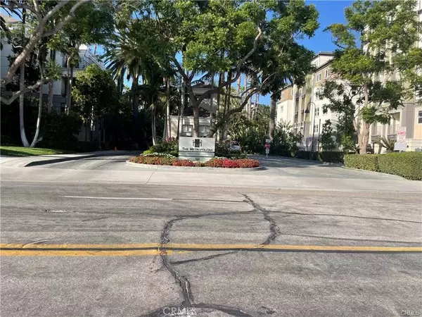 2243 Martin #117, Irvine, CA 92612