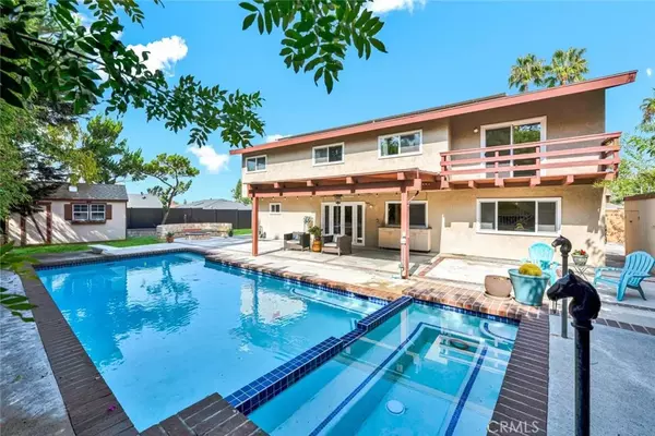 Yorba Linda, CA 92886,19072 Lamplight Lane