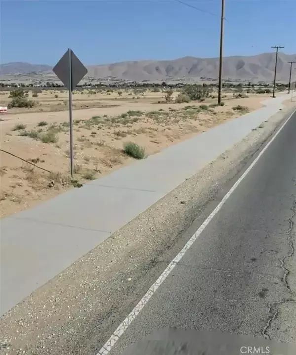 Apple Valley, CA 92308,0 Navajo Rd
