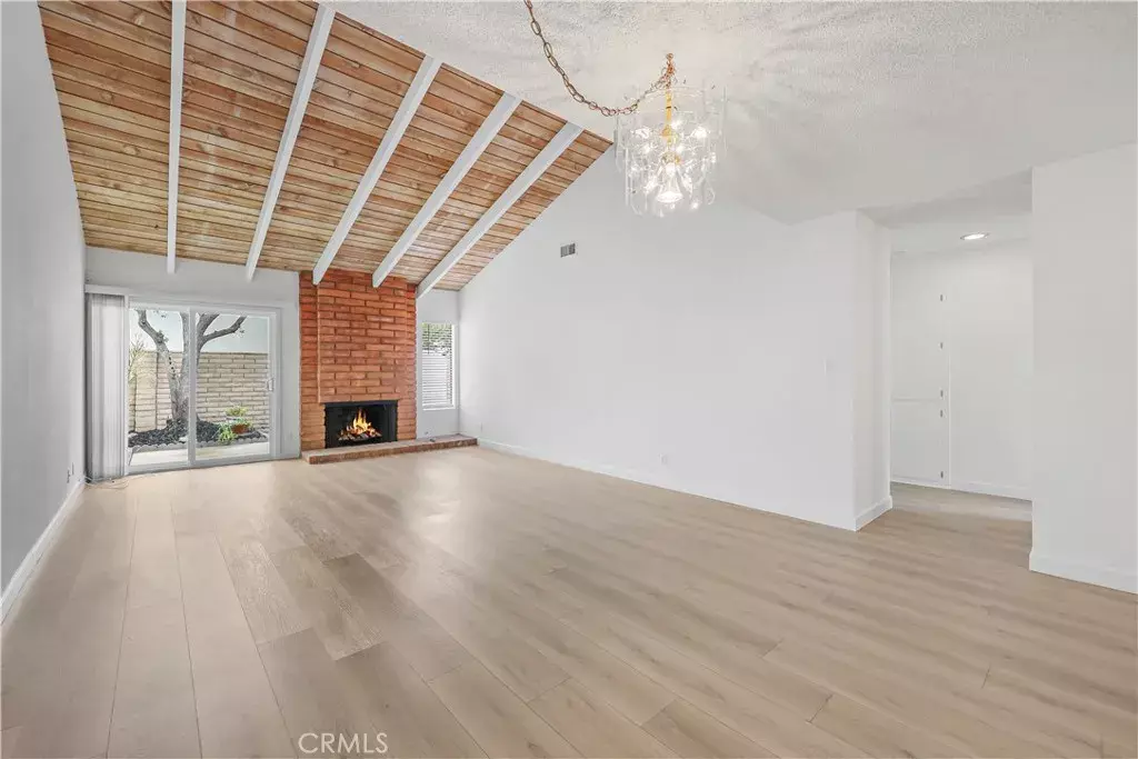 Irvine, CA 92612,5 Chicory Way