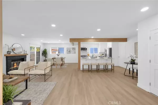 Long Beach, CA 90815,5845 E Deborah