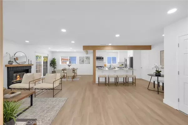 Long Beach, CA 90815,5845 E Deborah