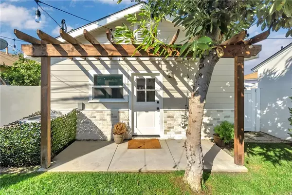 4568 Obispo Avenue, Lakewood, CA 90711