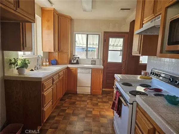 Long Beach, CA 90808,3503 Fidler