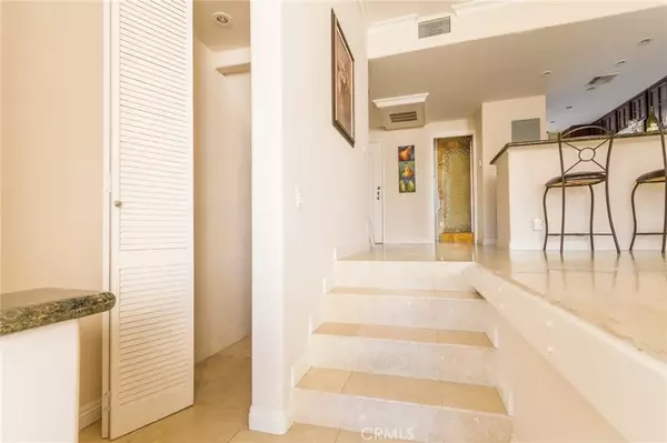Long Beach, CA 90803,5336 Marina Pacifica North