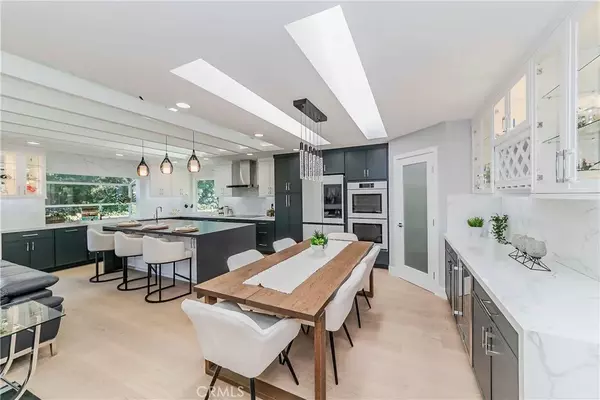 Laguna Woods, CA 92637,5309 Cantante