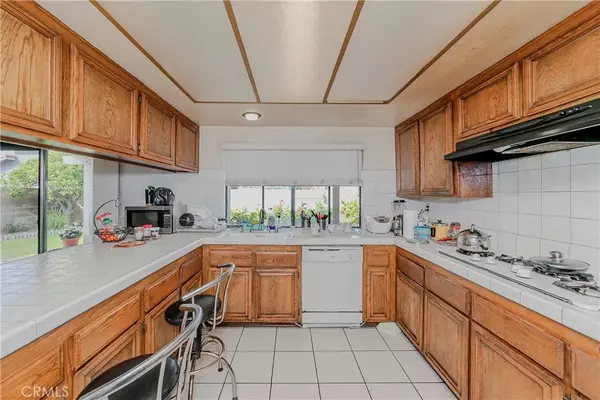 Anaheim, CA 92806,2586 E Riles Circle