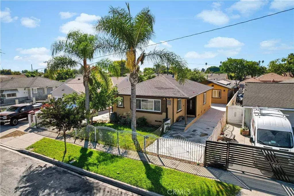 Compton, CA 90221,1620 E McMillan