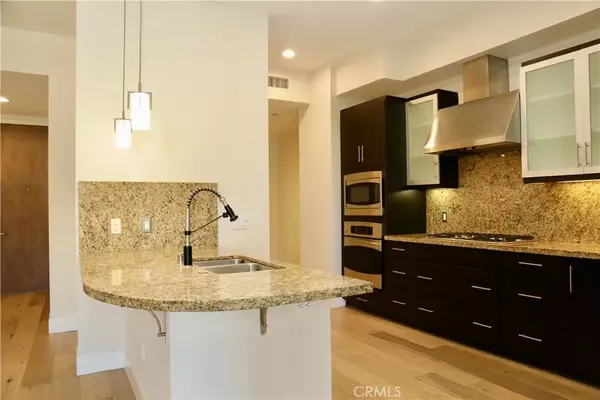 Irvine, CA 92612,21 Gramercy