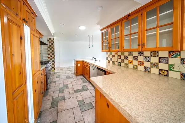 Newport Beach, CA 92660,2233 Heather Lane