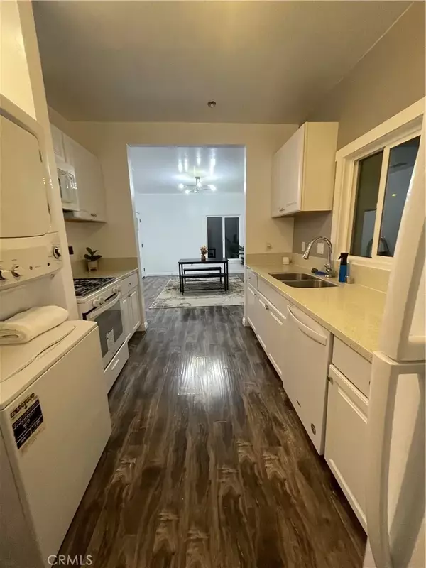 3665 S Normandie, Los Angeles, CA 90007