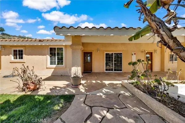 San Marcos, CA 92069,1168 Calle Maria
