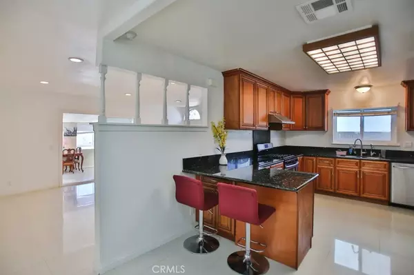 Fountain Valley, CA 92708,17475 Santa Lucia Street