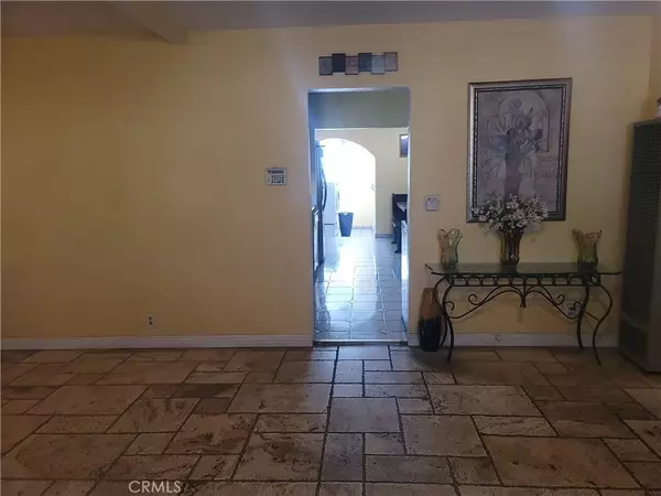 Downey, CA 90241,7214 Luxor Street