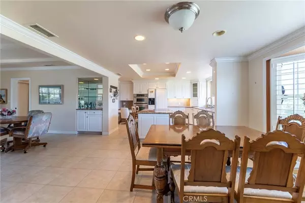 Tustin, CA 92780,12361 Charloma