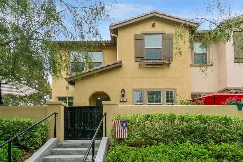 Anaheim Hills, CA 92807,396 Auburn Heights