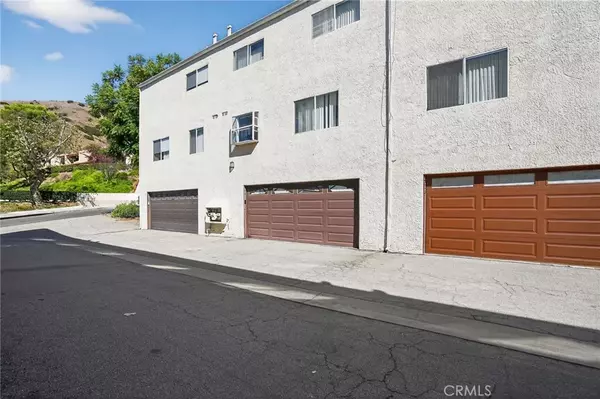 Burbank, CA 91504,9531 Via Salerno