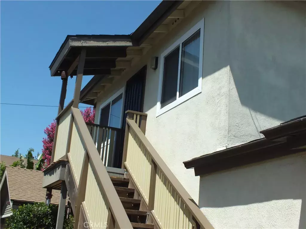 Long Beach, CA 90814,2517 E 4th Street