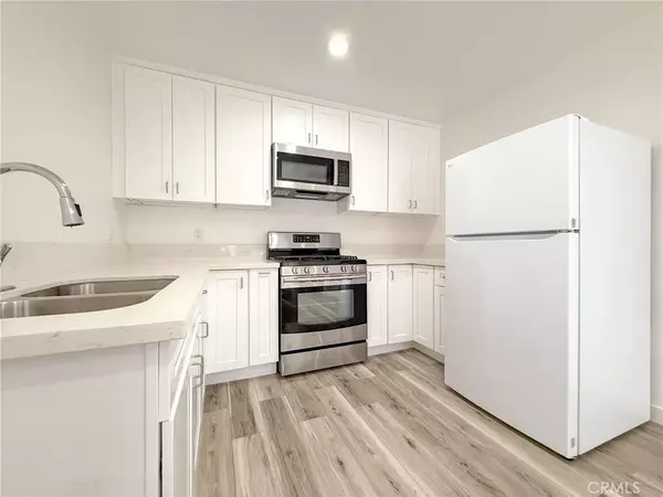 Panorama City, CA 91402,8525 Wakefield