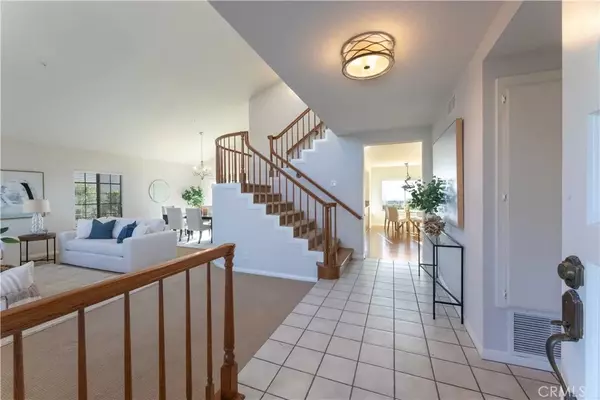 San Clemente, CA 92673,2245 Avenida Oliva