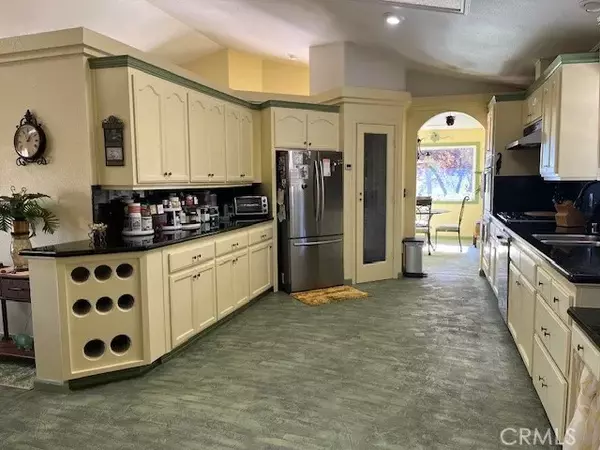 Redding, CA 96003,19988 Paso Robles