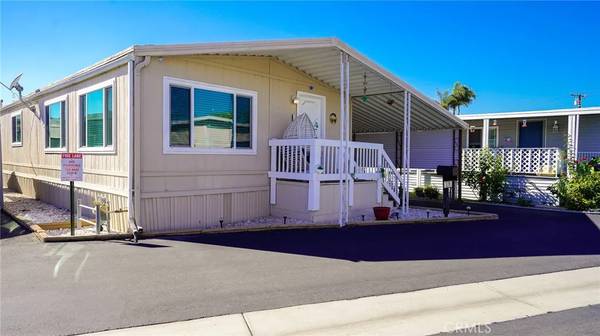 5200 Heil Ave #18, Huntington Beach, CA 92649