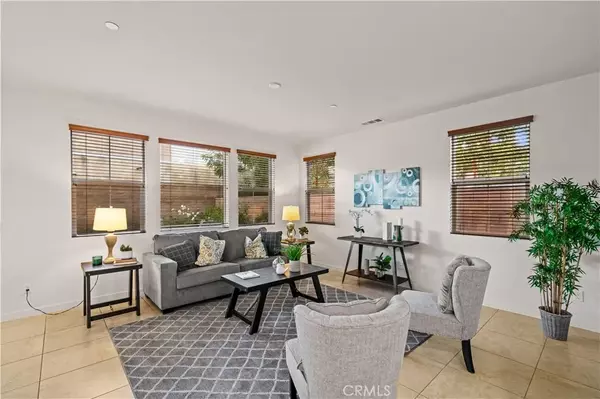 Yorba Linda, CA 92886,3811 Snapdragon Way