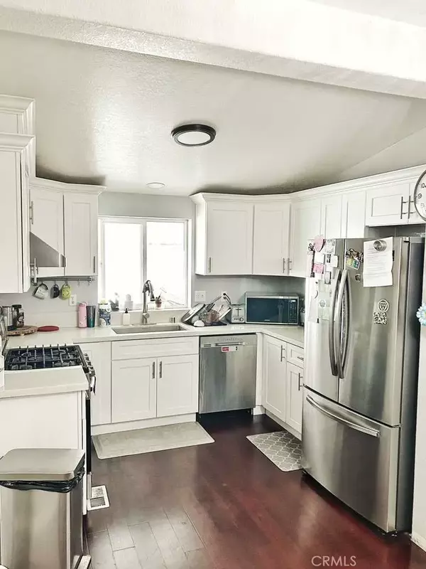 Santa Ana, CA 92704,12300 W Lilac #220