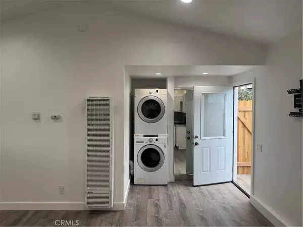 Costa Mesa, CA 92626,837 Santiago