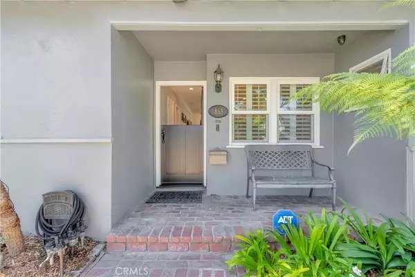 Long Beach, CA 90815,853 Stevely