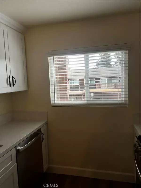 Santa Ana, CA 92701,1016 Cabrillo Park Drive #H