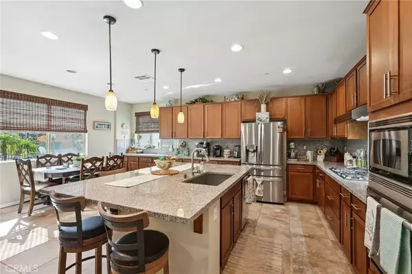 Lake Elsinore, CA 92532,36274 Waxen