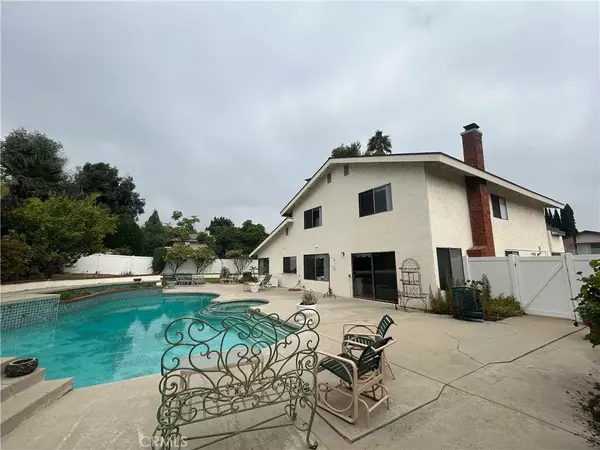 Yorba Linda, CA 92886,5671 Via Ceresa