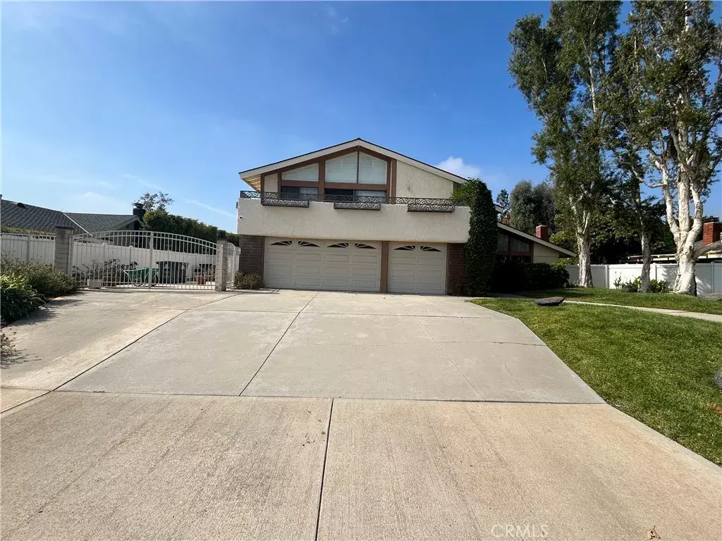 Yorba Linda, CA 92886,5671 Via Ceresa