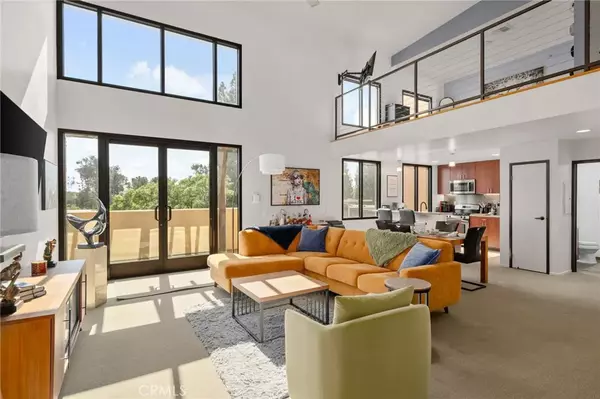 101 W Mission Boulevard #305, Pomona, CA 91766