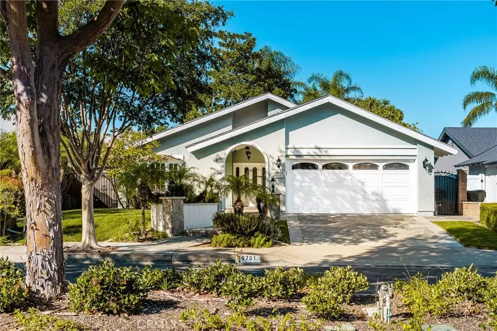 Yorba Linda, CA 92886,19701 Parkview Terrace