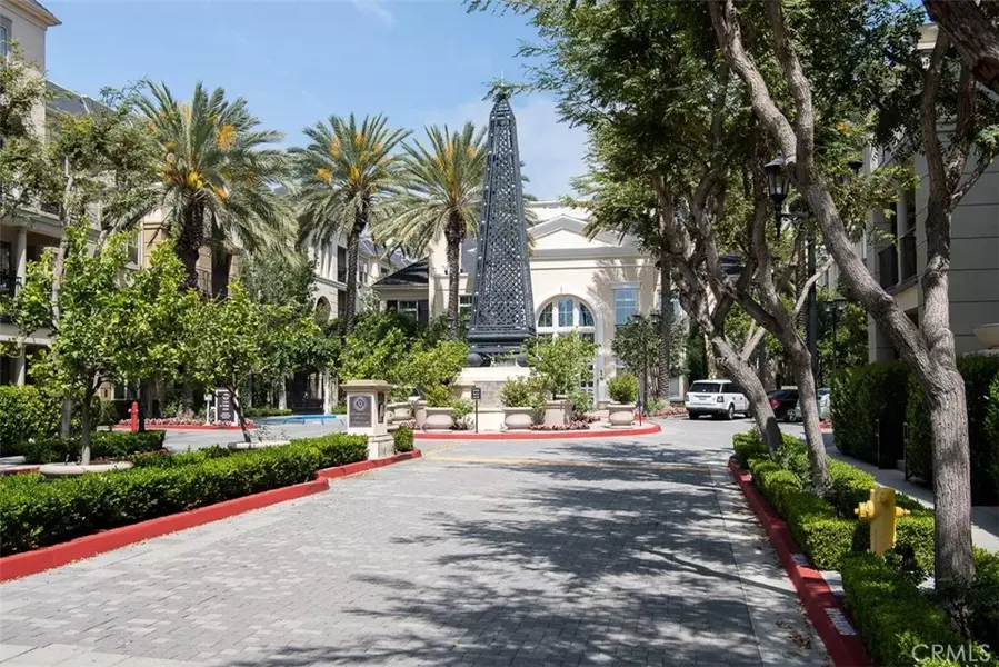 2112 Watermarke, Irvine, CA 92612